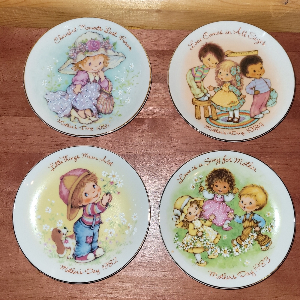 Vintage Avon Mother's Day Plate Collection 1981-1984 Porcelain with boxes Gift!
